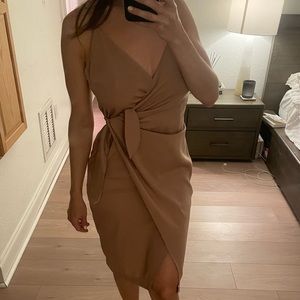 Nordstrom LEITH Nude Tie Dress